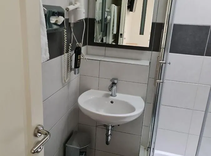 Shop 23 Nocleg ze śniadaniem 3*